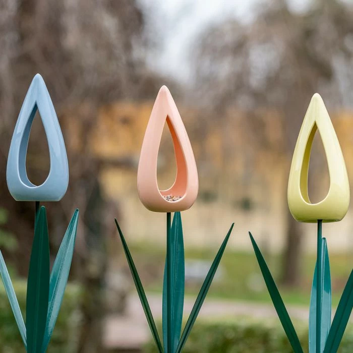 Tulip Bird Feeder