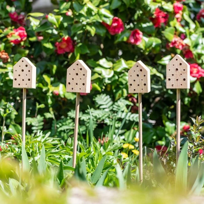 Cuba Mini Insect House On Pole - 4 Pack - Image 2