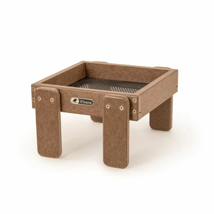 Levanne Recycled Ground Feeding Table - Image 2